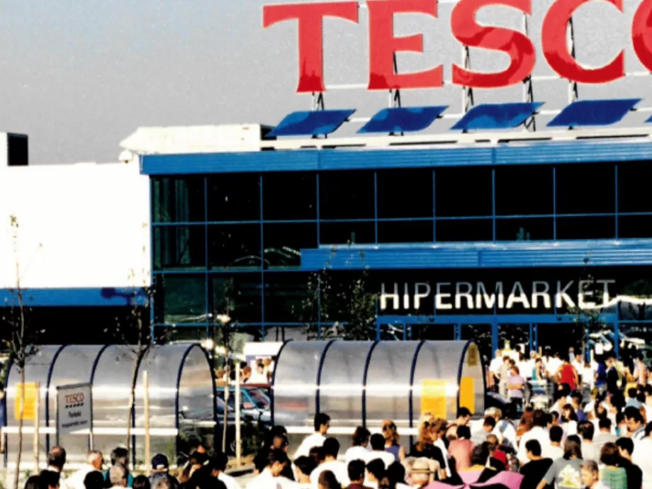 25 éves fennállását ünnepli a Tesco első vidéki hipermarkete Kaposváron