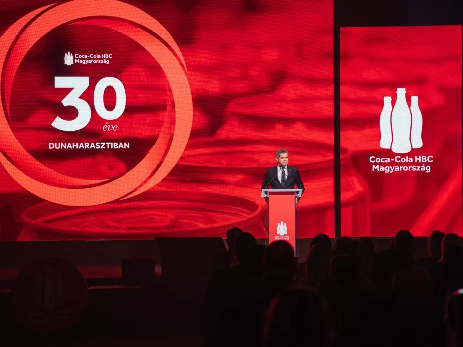 35 milliárd forintból bővíti dunaharaszti központját a Coca-Cola HBC